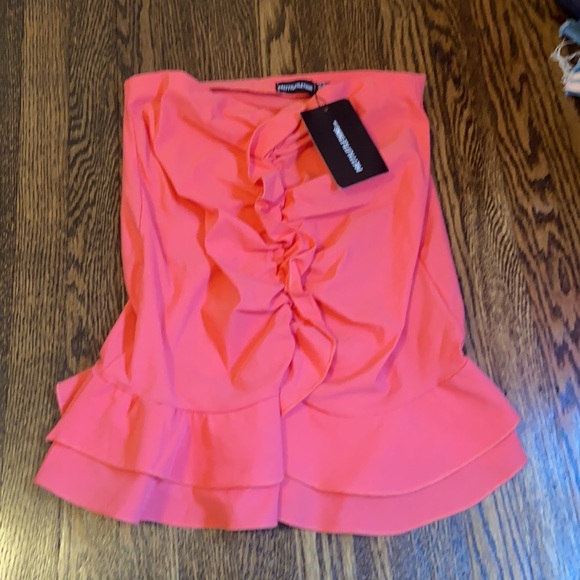 NWT PrettyLittleThing Coral Woven Frill Stretch Ruched Front Mini Skirt - Picture 4 of 7
